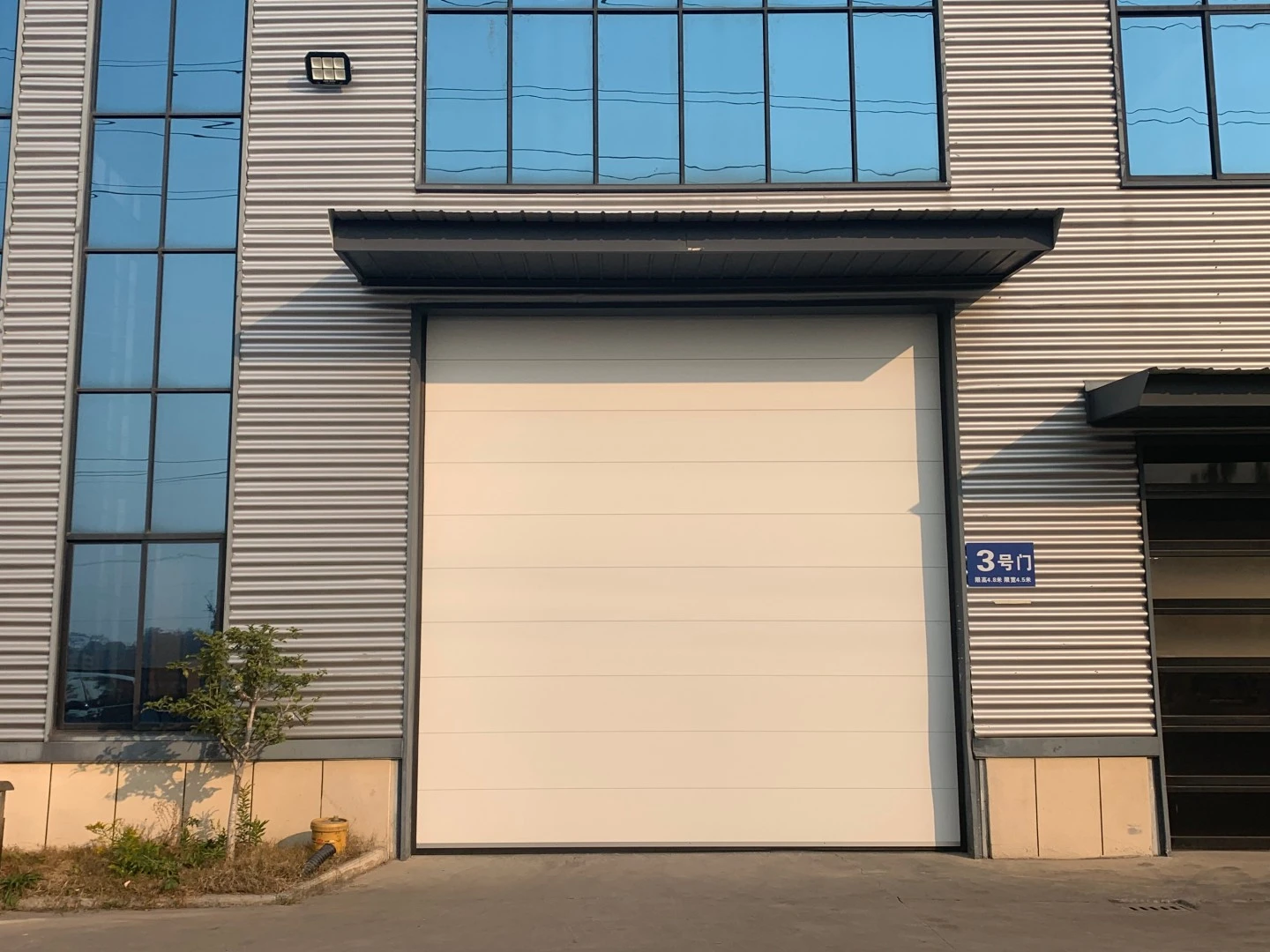 安必信工业门神农架林区服务站生产基地